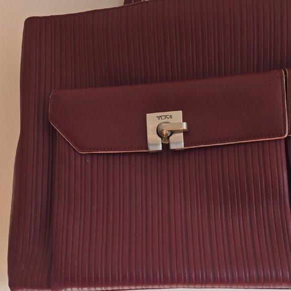 Tumi Leather Shoulder Bag with Elegant Pleating - Picture 2 of 15